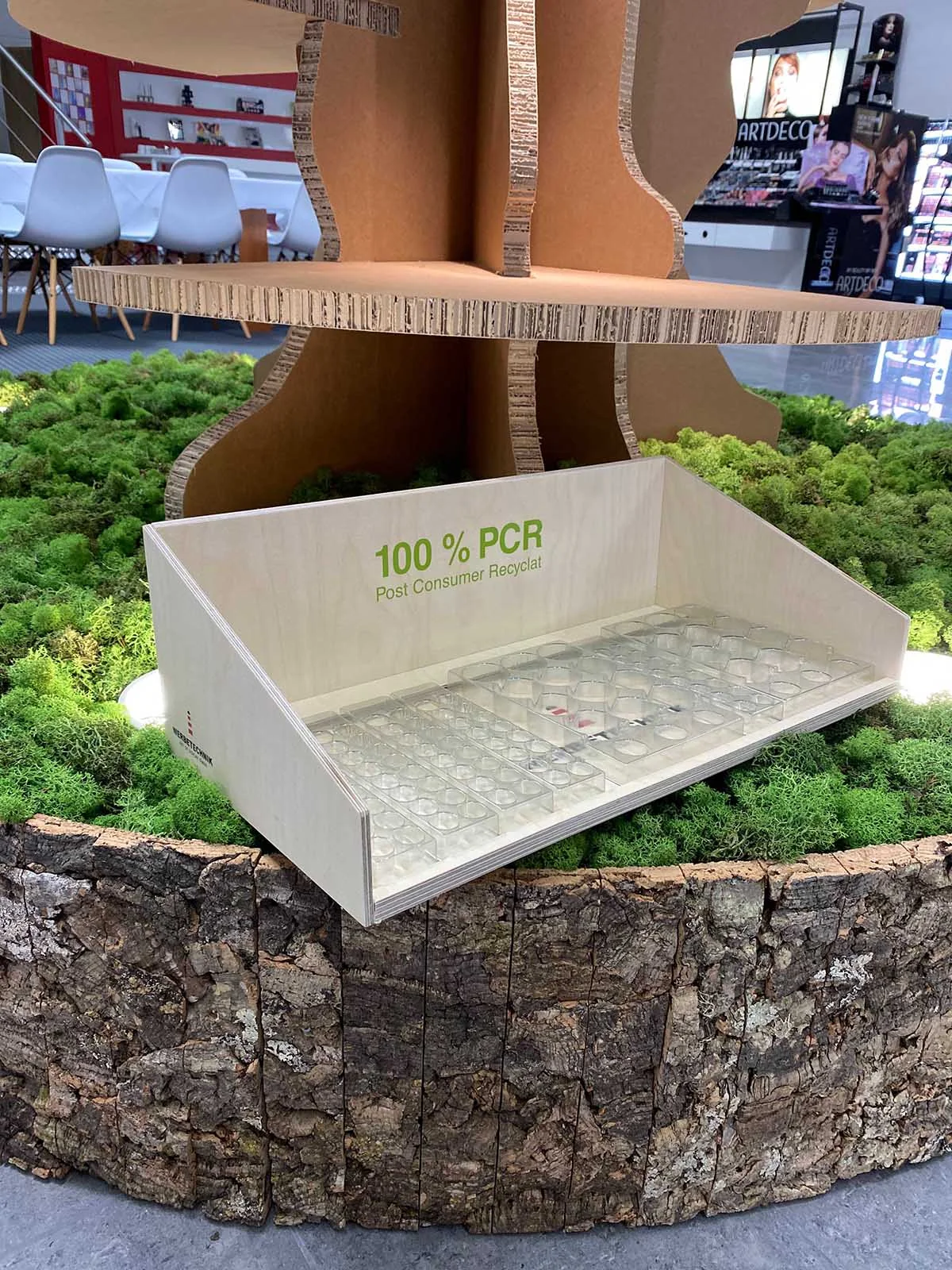 Neues Display aus PCR/PIR-Rezyklat gefertigt